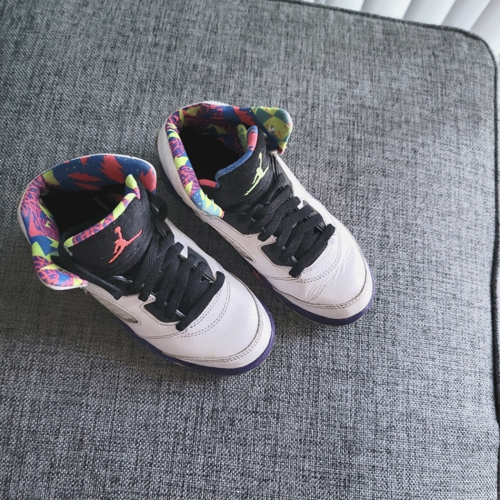 Grade School Youth Size Nike Air Jordan Retro 5 "B